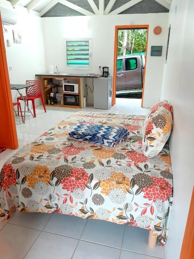 Bungalow Charmant A Petit-Bourg Avec Jardin Privatif