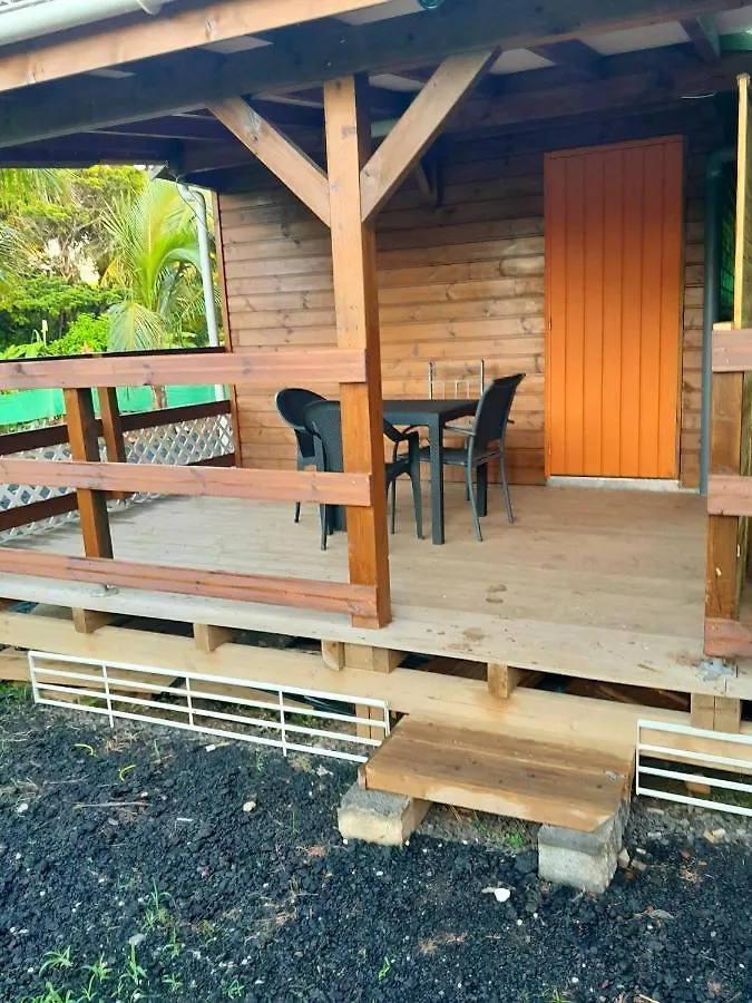 Holiday home Bungalow Charmant A Petit-Bourg Avec Jardin Privatif